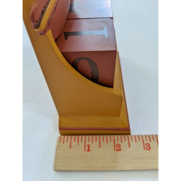 HALLMARK Wood Tabletop Desk Perpetual Calendar Golf Club - Picture 3 of 5